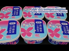 Scharfe, duftende Sesam-Instant-Nudeln