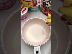 Anhui-Breitbandnudelsuppe mit Ei, nicht frittiert, gewürzt mit scharfem Rindfleischgeschmack