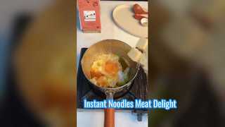 Instantnudeln, Fadennudeln mit Fleisch kochen