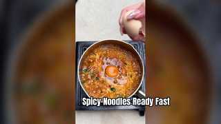 Scharfe Chongqing-Hotpot-Nudeln, schnelle Mahlzeit