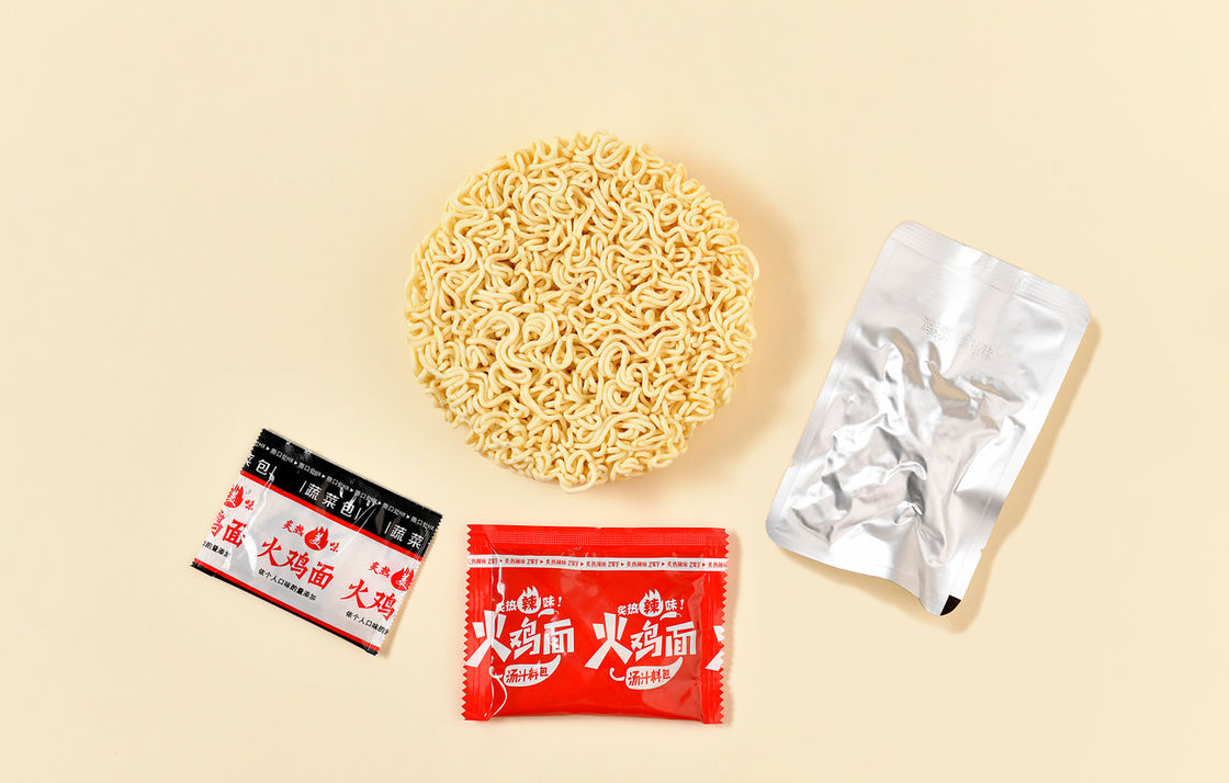 Koreanische Instant-Nudeln mit heißem Huhn Aroma OEM Koreanische Huhn-Nudeln 154g*12
