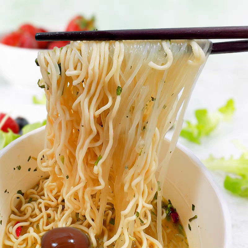 Chinesische Tasse Instant-Nudeln mit Vermicelli Chongqing Hotpot-Geschmack Suppe Nudeln