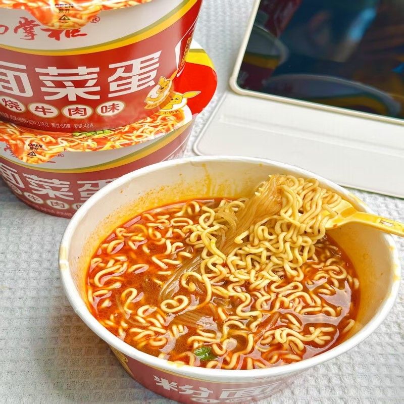 8 Minuten Kochzeit für chinesische Süßkartoffeln Vermicelli nicht würzig heiß mit Nudeln